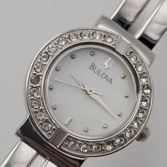 Bulova C899175 Woman Watch Quartz Silver Wristwatch Vtg